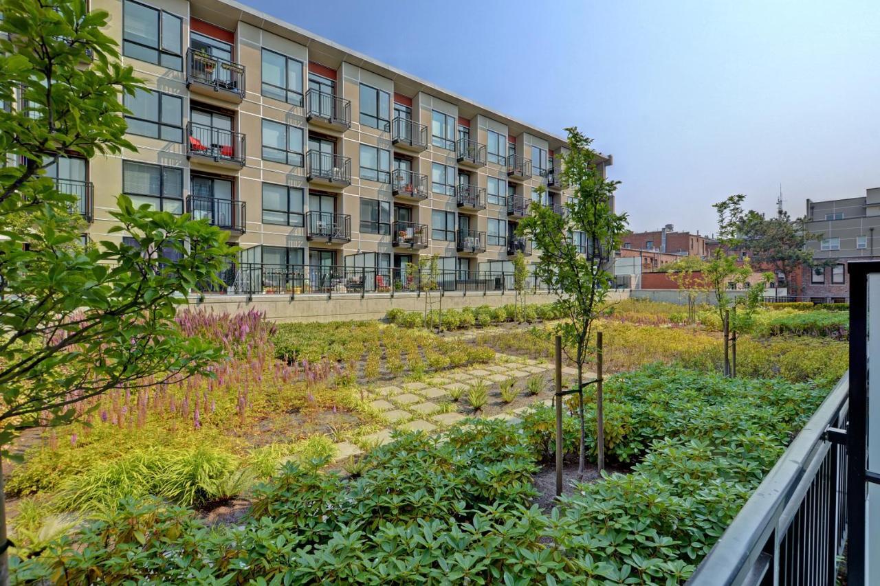 Gorgeous Old Town Condo With Patio And Parking! Victoria Kültér fotó